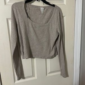 Light brown H&M cropped sweater